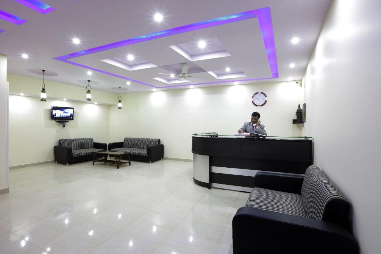 Hotel O Mahipalpur Inn 뉴델리 외부 사진