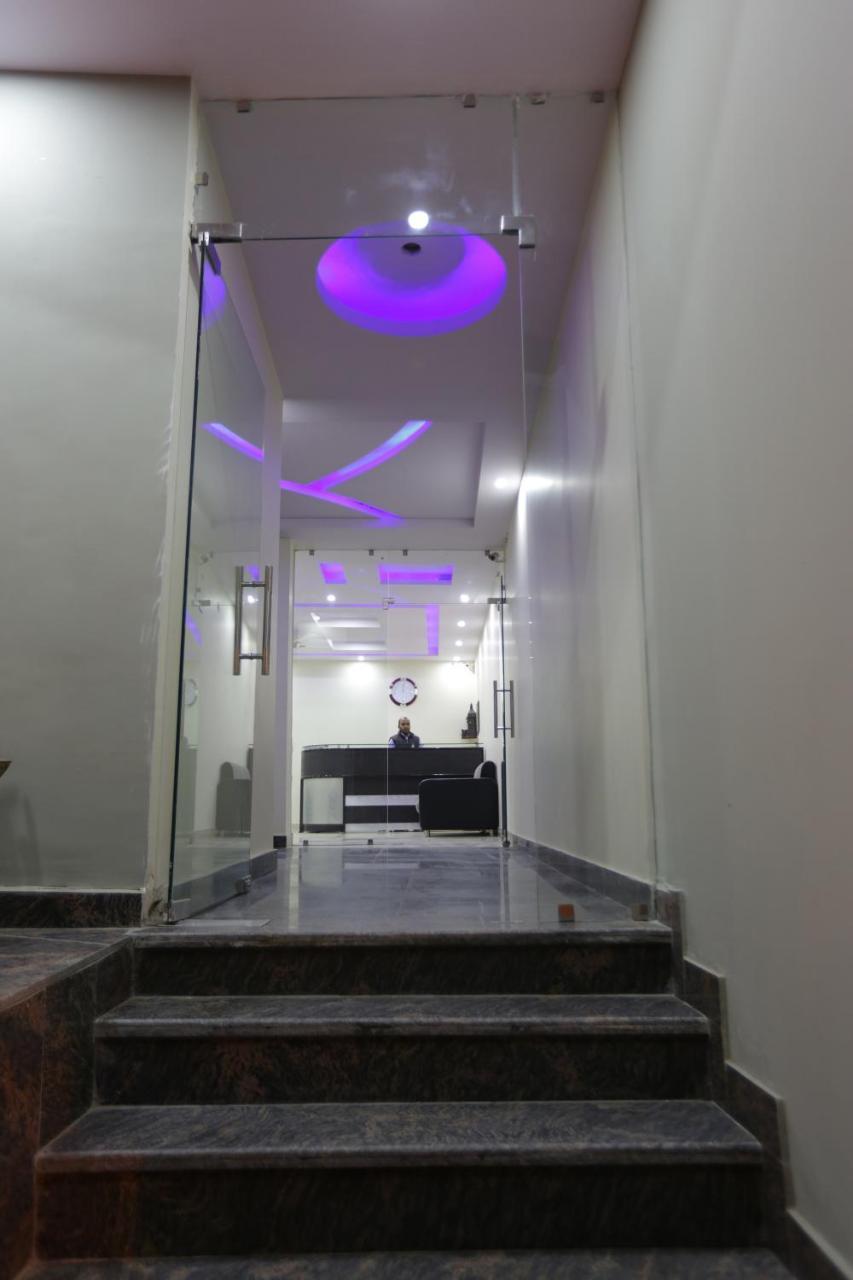 Hotel O Mahipalpur Inn 뉴델리 외부 사진