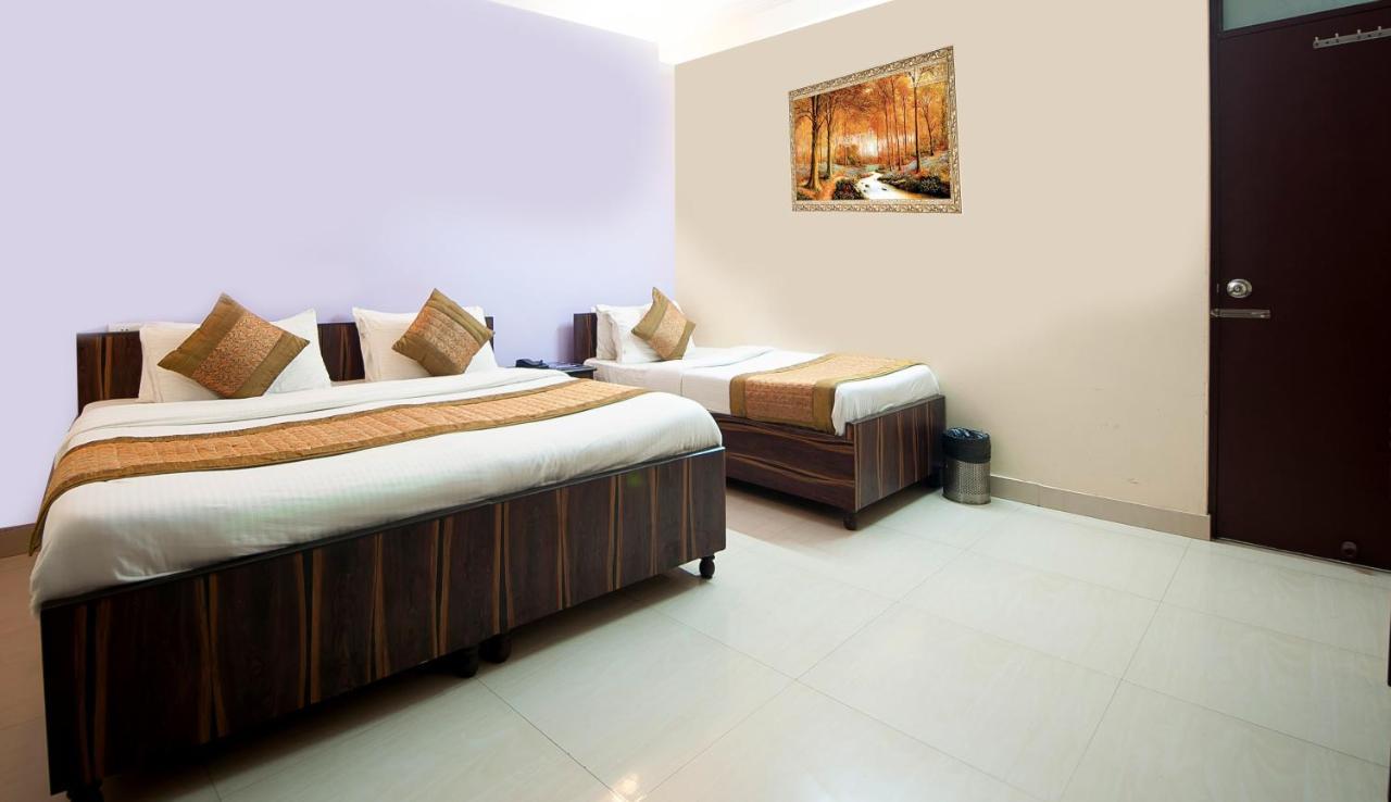 Hotel O Mahipalpur Inn 뉴델리 외부 사진